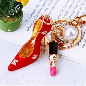 Lipstick Pearl Shoes keychain